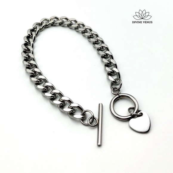Toggle Clasp Curb Chain Bracelet | Stainless Steel - Picture 2 of 9